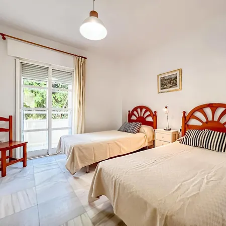 Apartment Aamos De Torremolinos