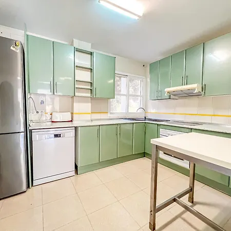 Aamos De Apartment